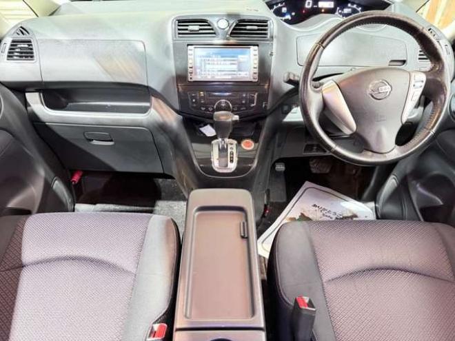 セレナ2.0 ハイウェイスター 4WD　下廻防錆1オナTVナビBカメ後席モニタ夏冬タイヤ 2000