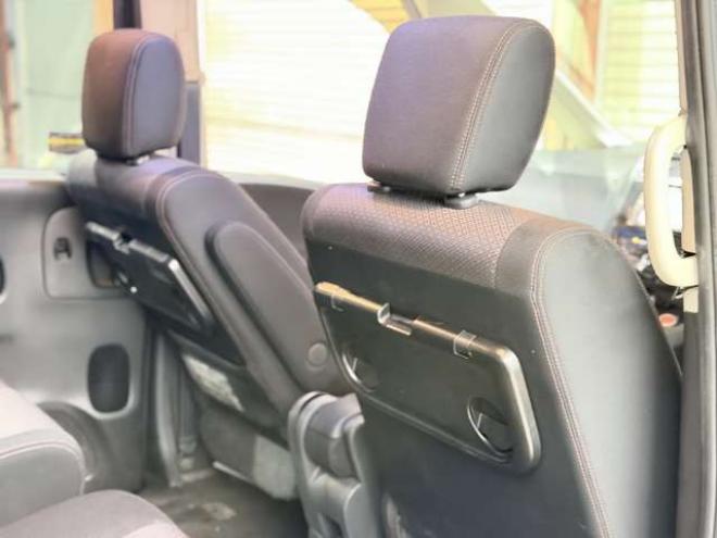 セレナ2.0 ハイウェイスター 4WD　下廻防錆1オナTVナビBカメ後席モニタ夏冬タイヤ 2000