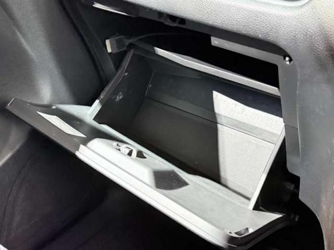 セレナ2.0 ハイウェイスター 4WD　下廻防錆1オナTVナビBカメ後席モニタ夏冬タイヤ 2000