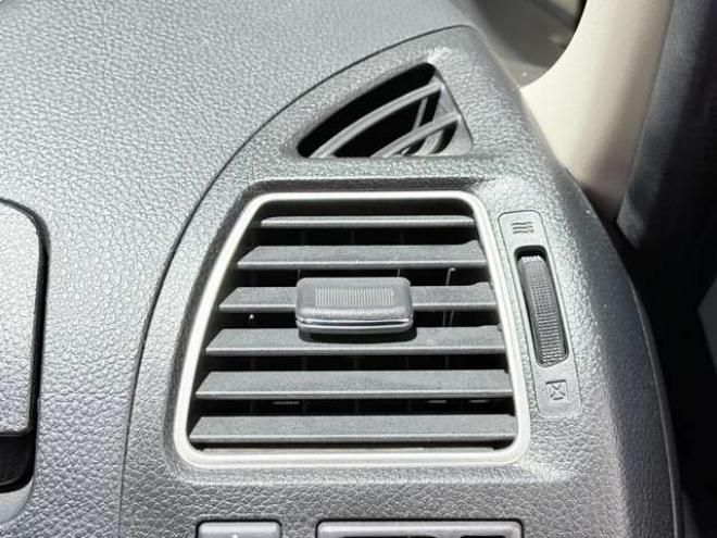 セレナ2.0 ハイウェイスター 4WD　下廻防錆1オナTVナビBカメ後席モニタ夏冬タイヤ 2000