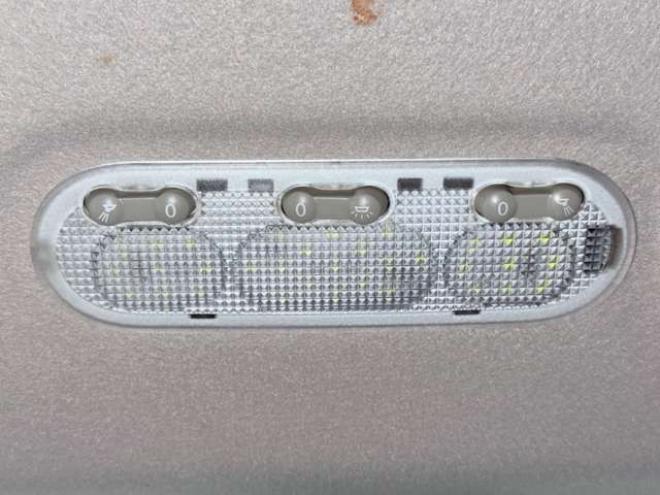 セレナ2.0 20X 4WD　下廻防錆TVナビETCエンスタ 2000