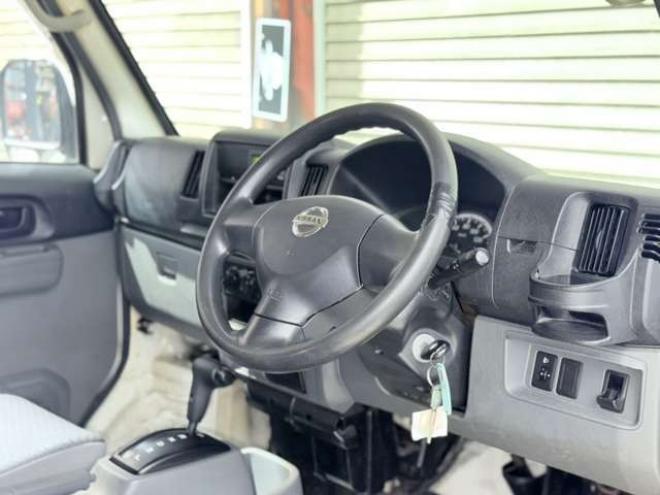 NV100クリッパーDX 4WD　下廻防錆 660