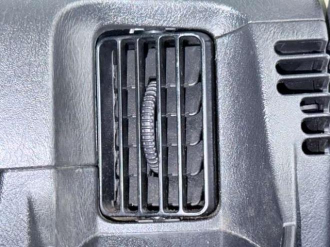 NV100クリッパーDX 4WD　下廻防錆 660