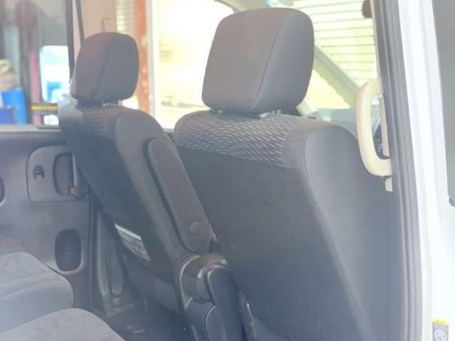 セレナ2.0 20S 4WD　下廻防錆キーレスCD 2000