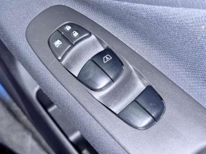 セレナ2.0 20S 4WD　下廻防錆キーレスCD 2000