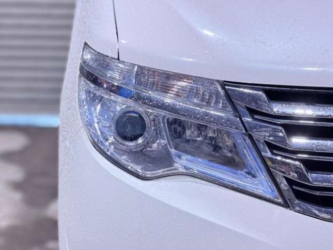 セレナ2.0 20X 4WD　下廻防錆TVナビBカメETC夏冬タイヤ 2000