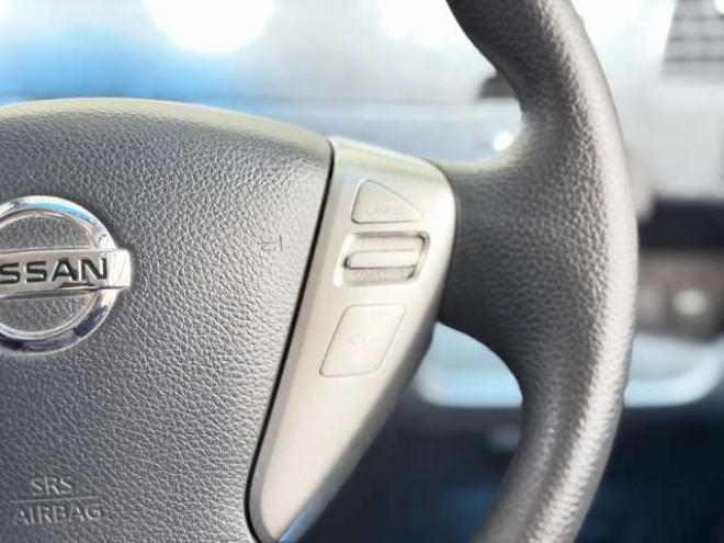 セレナ2.0 20X 4WD　下廻防錆TVナビBカメETC夏冬タイヤ 2000