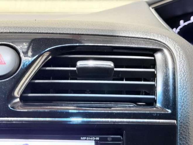 セレナ2.0 20X 4WD　下廻防錆TVナビBカメETC夏冬タイヤ 2000