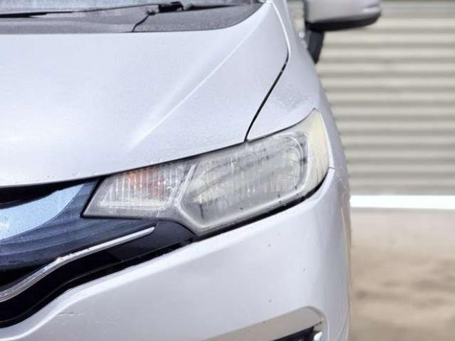 フィット1.3 13G Fパッケージ 4WD　下廻防錆TVナビETC夏冬タイヤ 1300