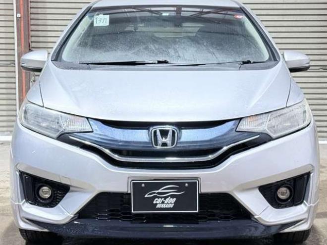 フィット1.3 13G Fパッケージ 4WD　下廻防錆TVナビETC夏冬タイヤ 1300