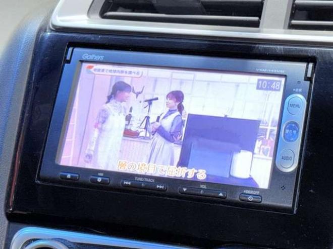 フィット1.3 13G Fパッケージ 4WD　下廻防錆TVナビETC夏冬タイヤ 1300