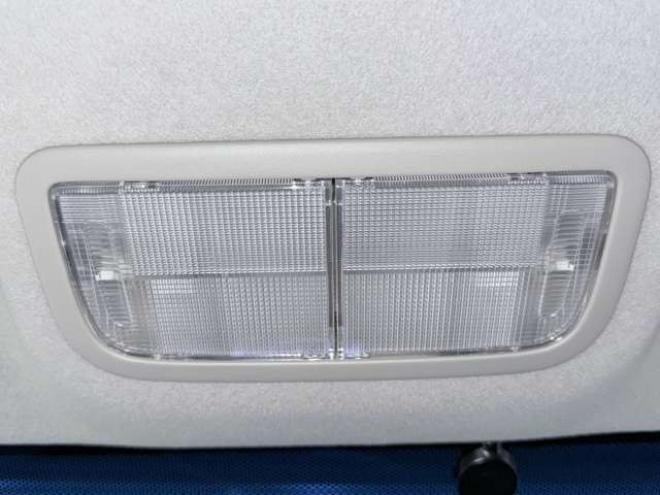 フィット1.3 13G Fパッケージ 4WD　下廻防錆TVナビETC夏冬タイヤ 1300