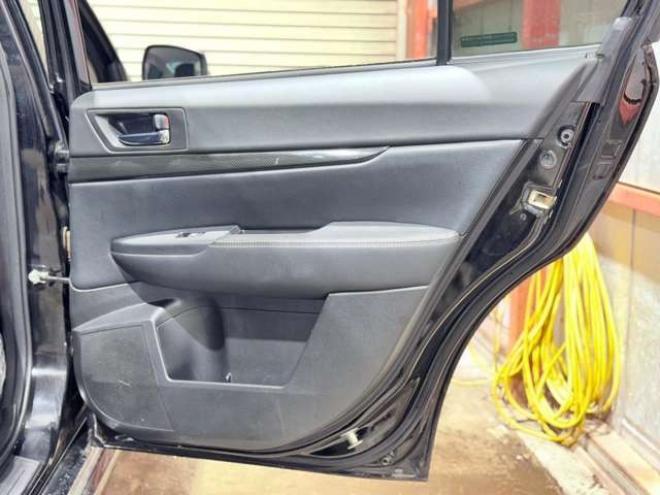 レガシィB4 2.5 i Bスポーツ アイサイト Gパッケージ 4WD　下廻防錆TVナビBカメETC 2500