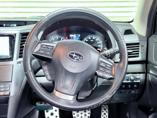 レガシィB4 2.5 i Bスポーツ アイサイト Gパッケージ 4WD　下廻防錆TVナビBカメETC 2500