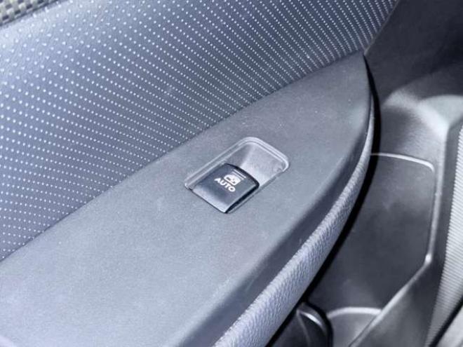 レガシィB4 2.5 i Bスポーツ アイサイト Gパッケージ 4WD　下廻防錆TVナビBカメETC 2500