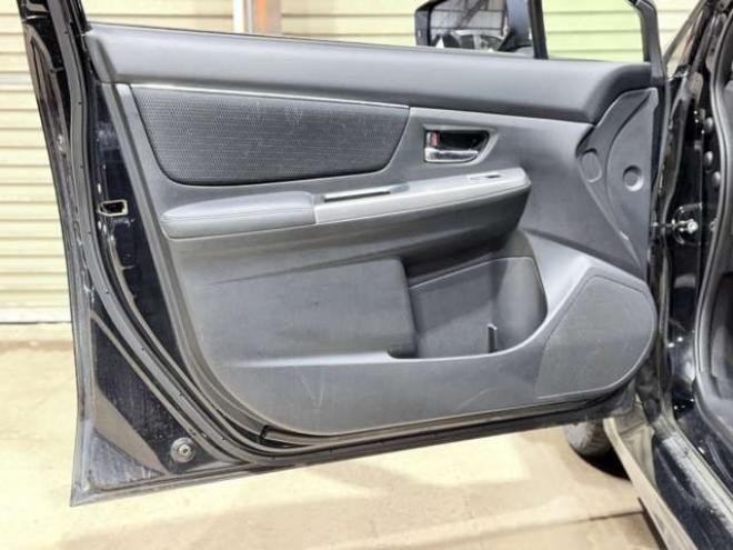 レヴォーグ1.6 GT アイサイト 4WD　下廻防錆TVナビBカメ 1600