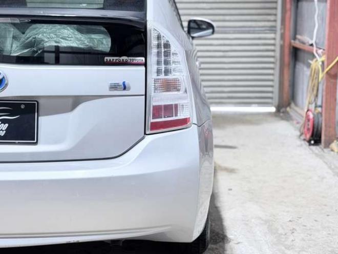 プリウス1.8 S 下廻防錆TVBカメETC夏冬タイヤ 2WD 1800