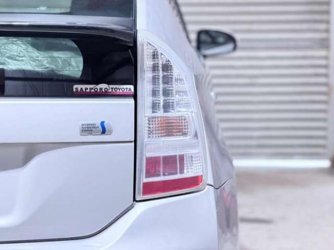 プリウス1.8 S 下廻防錆TVBカメETC夏冬タイヤ 2WD 1800