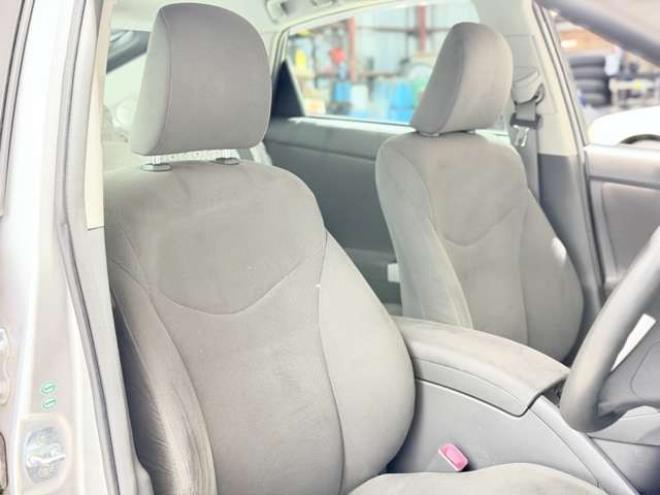 プリウス1.8 S 下廻防錆TVBカメETC夏冬タイヤ 2WD 1800