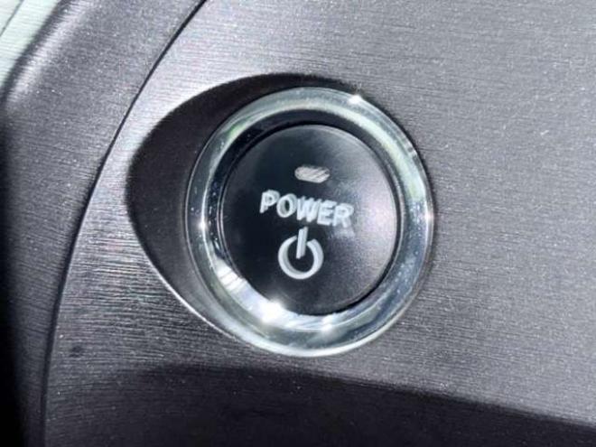 プリウス1.8 S 下廻防錆TVBカメETC夏冬タイヤ 2WD 1800