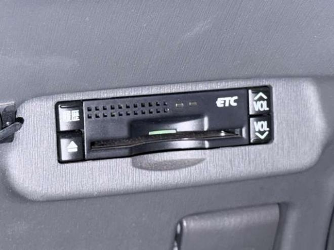 プリウス1.8 S 下廻防錆TVBカメETC夏冬タイヤ 2WD 1800