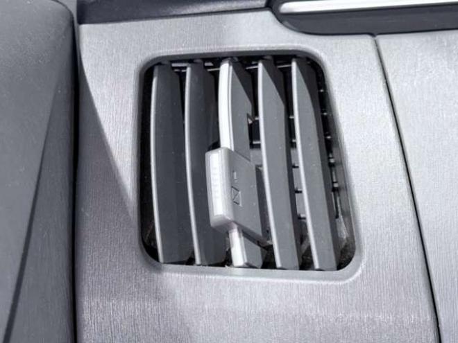 プリウス1.8 S 下廻防錆TVBカメETC夏冬タイヤ 2WD 1800