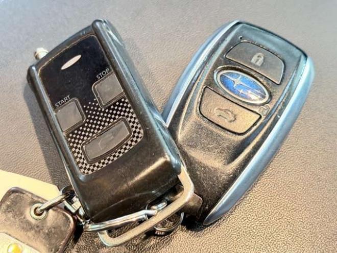 レガシィB4 2.5 リミテッド 4WD　下廻防錆4WDTVナビBカメETC 2500