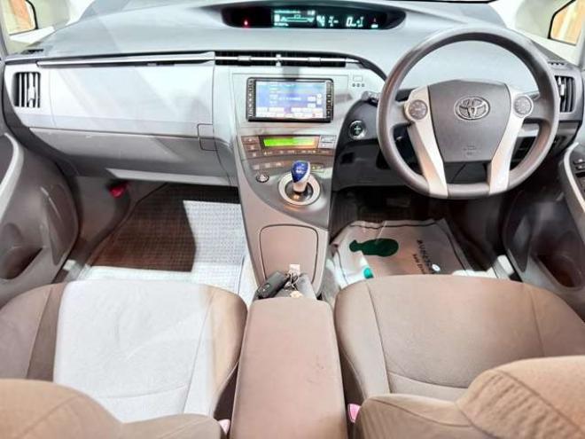 プリウス1.8 S 下廻防錆TVナビBカメエンスタ 2WD 1800