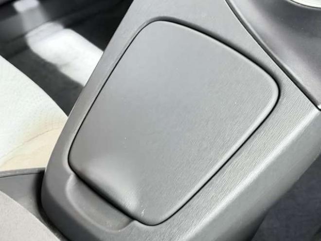 プリウス1.8 S 下廻防錆TVナビBカメエンスタ 2WD 1800