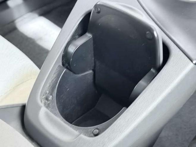 プリウス1.8 S 下廻防錆TVナビBカメエンスタ 2WD 1800