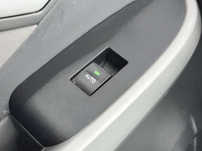 プリウス1.8 S 下廻防錆TVナビBカメエンスタ 2WD 1800