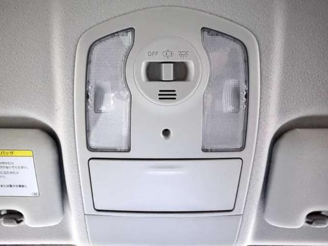 プリウス1.8 S 下廻防錆TVナビBカメエンスタ 2WD 1800