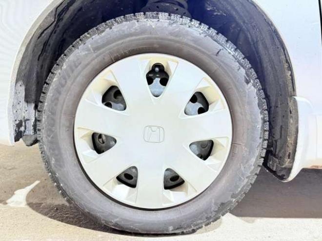 フリード1.5 G Lパッケージ 4WD　下廻防錆TVナビBカメ 1500