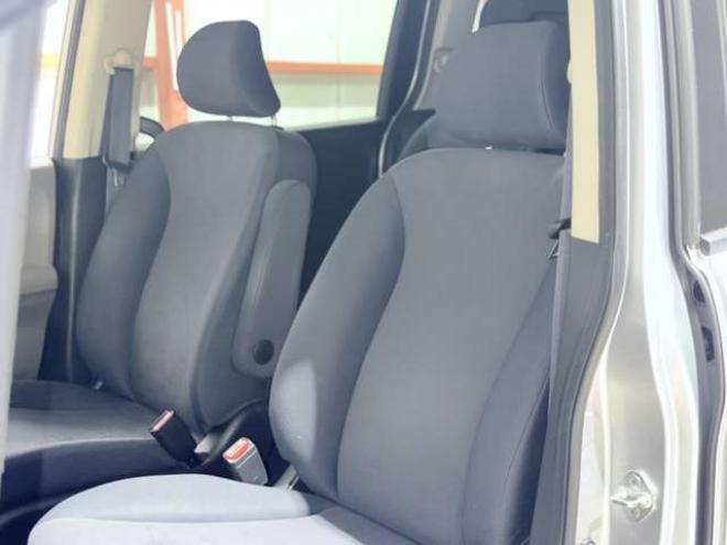 フリード1.5 G Lパッケージ 4WD　下廻防錆TVナビBカメ 1500