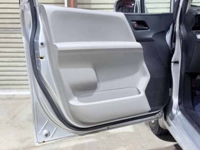 フリード1.5 G Lパッケージ 4WD　下廻防錆TVナビBカメ 1500