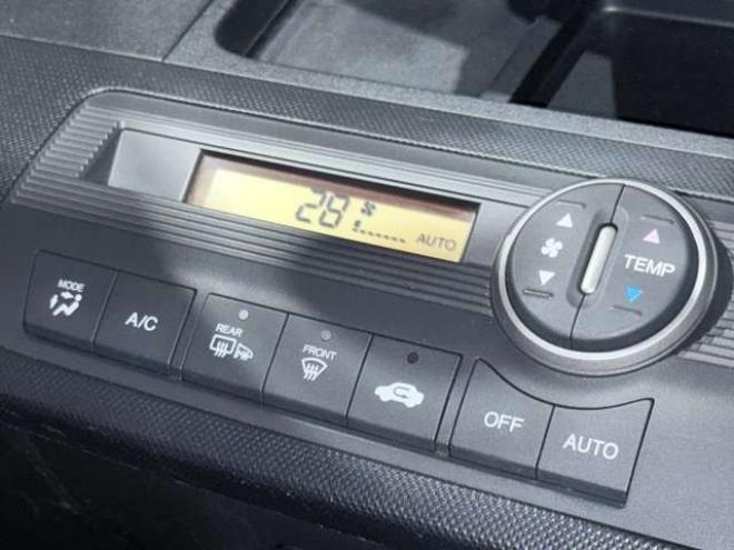 フリード1.5 G Lパッケージ 4WD　下廻防錆TVナビBカメ 1500