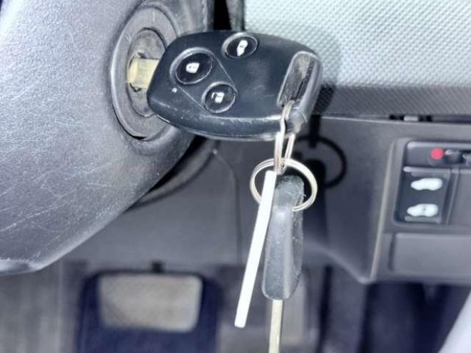 フリード1.5 G Lパッケージ 4WD　下廻防錆TVナビBカメ 1500