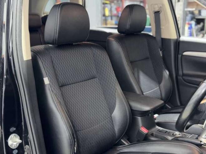 アウトランダーPHEV2.0 G セーフティパッケージ 4WD 下廻防錆ナビBカメETC 2000