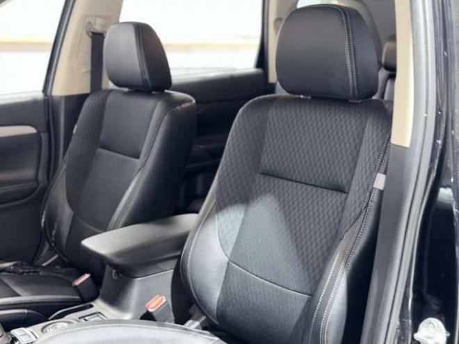 アウトランダーPHEV2.0 G セーフティパッケージ 4WD 下廻防錆ナビBカメETC 2000