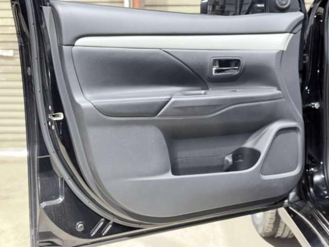 アウトランダーPHEV2.0 G セーフティパッケージ 4WD 下廻防錆ナビBカメETC 2000