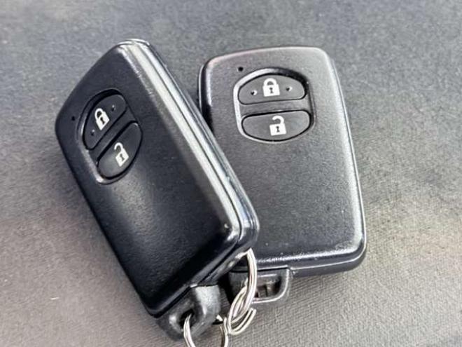 プリウスα1.8 S 下廻防錆TVナビBカメ 2WD 1800