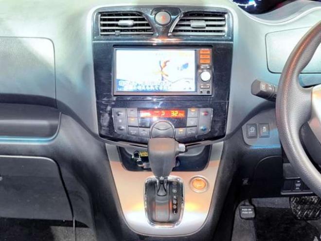 セレナ2.0 20X 4WD 下廻防錆TVナビBカメETCエンスタ 2000