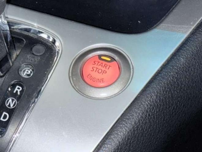 セレナ2.0 20X 4WD 下廻防錆TVナビBカメETCエンスタ 2000