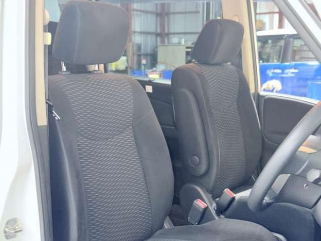 セレナ2.0 20X 4WD 下廻防錆TVナビBカメ後席モニタ 2000