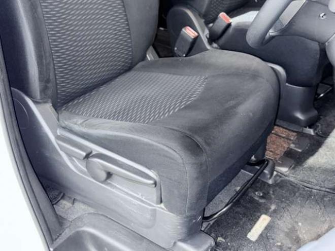 セレナ2.0 20X 4WD 下廻防錆TVナビBカメ後席モニタ 2000