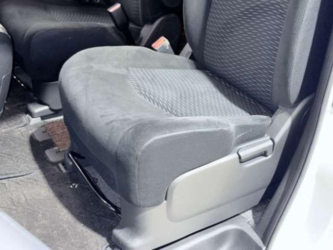 セレナ2.0 20X 4WD 下廻防錆TVナビBカメ後席モニタ 2000