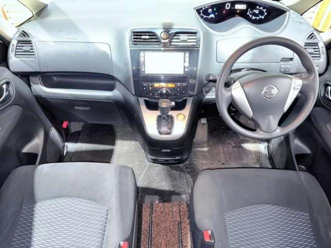 セレナ2.0 20X 4WD 下廻防錆TVナビBカメ後席モニタ 2000