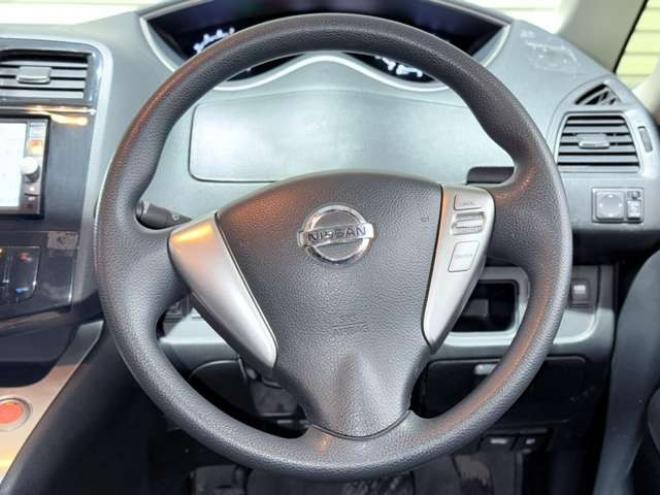 セレナ2.0 20X 4WD 下廻防錆TVナビBカメ後席モニタ 2000