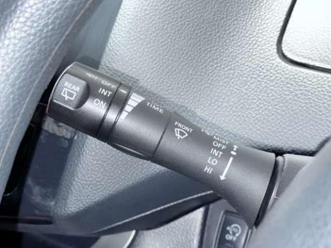 セレナ2.0 20X 4WD 下廻防錆TVナビBカメ後席モニタ 2000