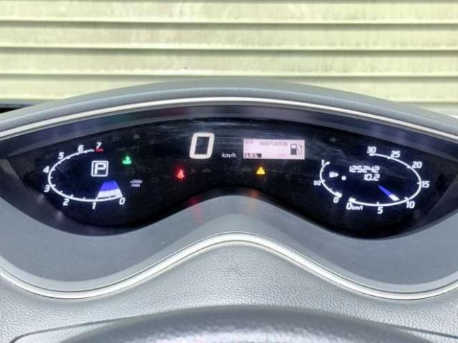 セレナ2.0 20X 4WD 下廻防錆TVナビBカメ後席モニタ 2000